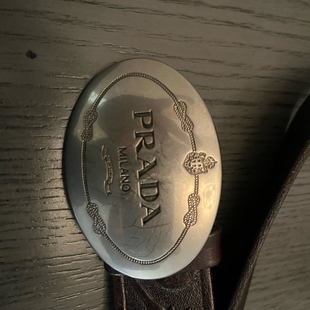 Prada leather belt size 38.